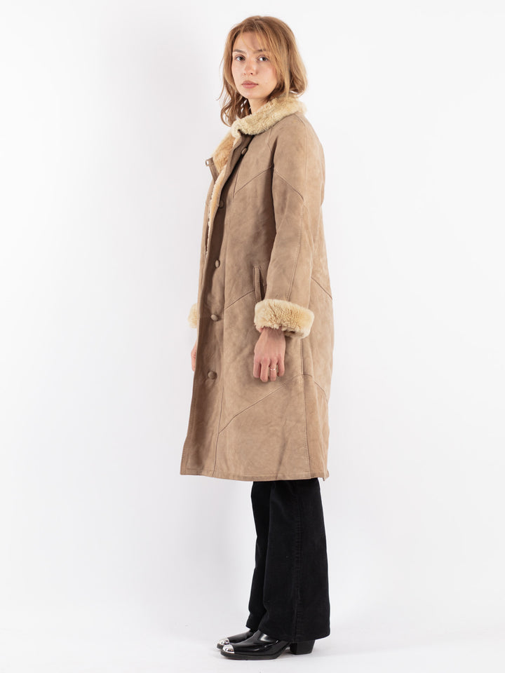 Vintage 70's Women Sheepskin Coat in Beige