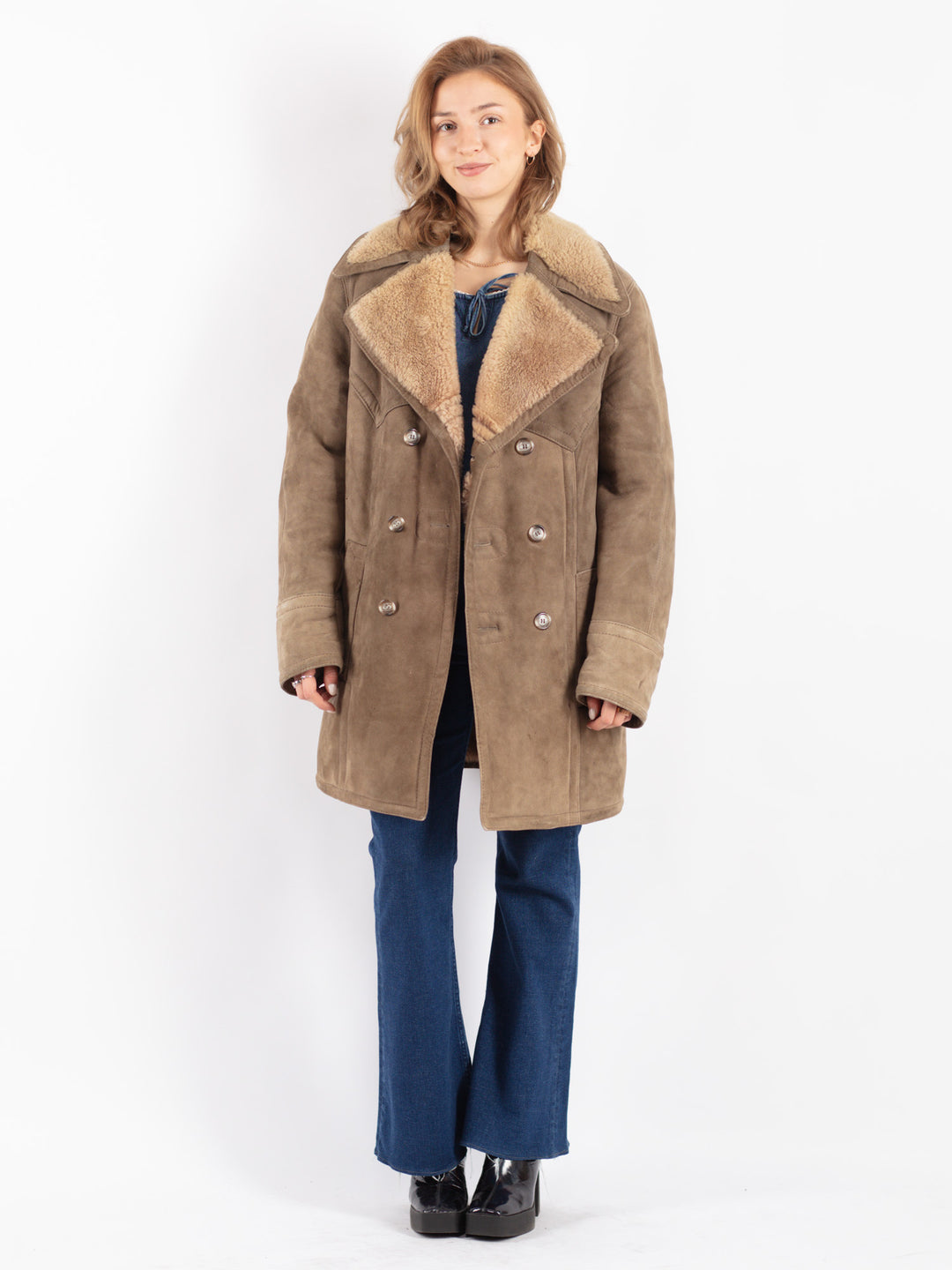 Vintage 70's Women Sheepskin Coat in Beige