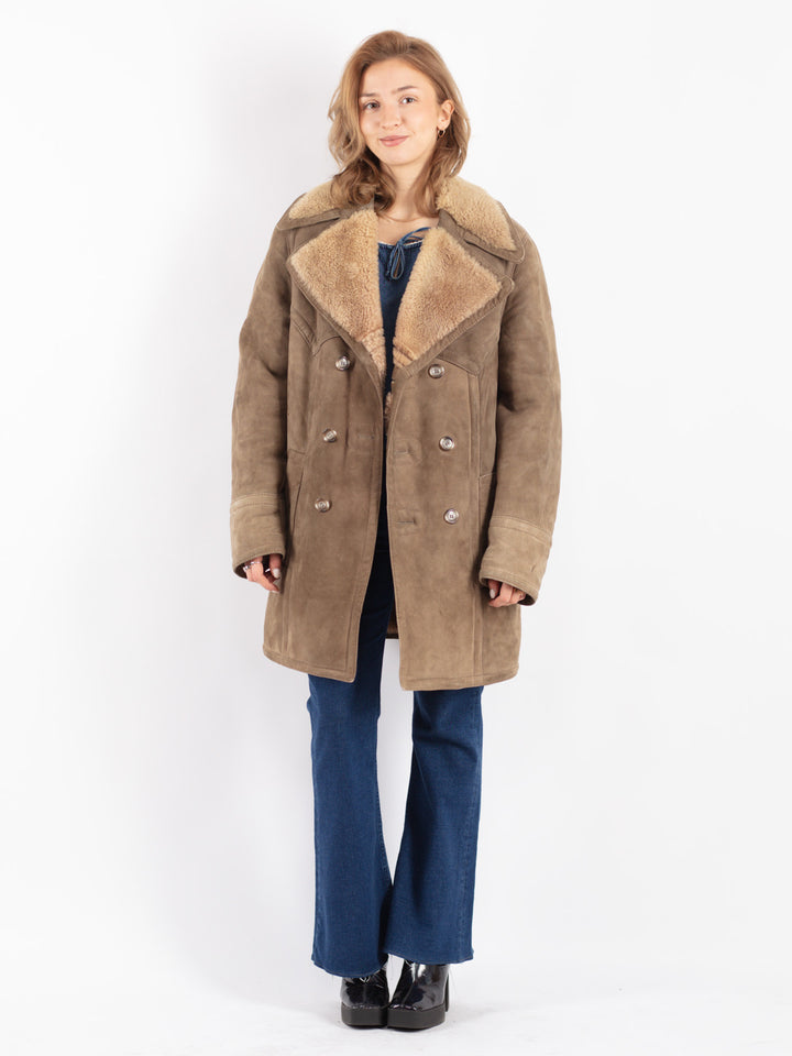 Vintage 70's Women Sheepskin Coat in Beige