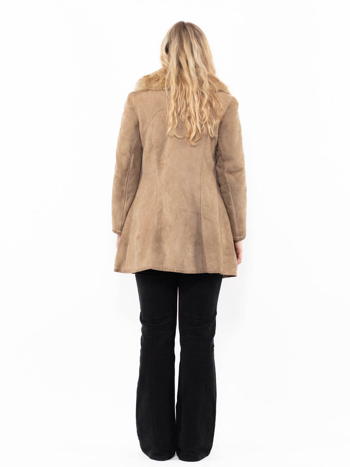 Vintage 70's Women Sheepskin Coat in BeigeA0955