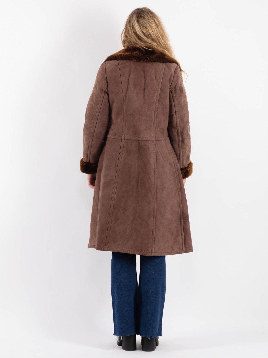 Vintage 70's Women Sheepskin Coat in Brown