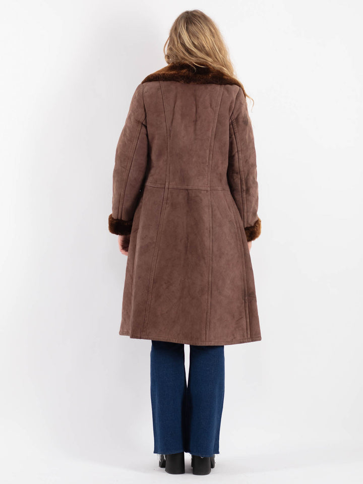 Vintage 70's Women Sheepskin Coat in Brown