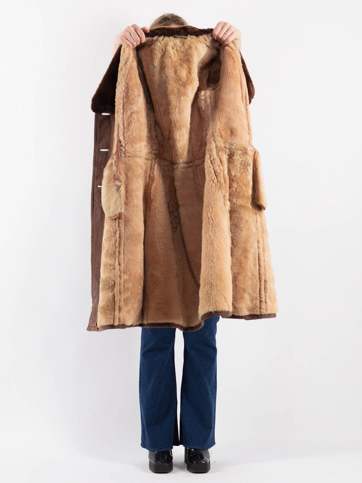 Vintage 70's Women Sheepskin Coat in Brown