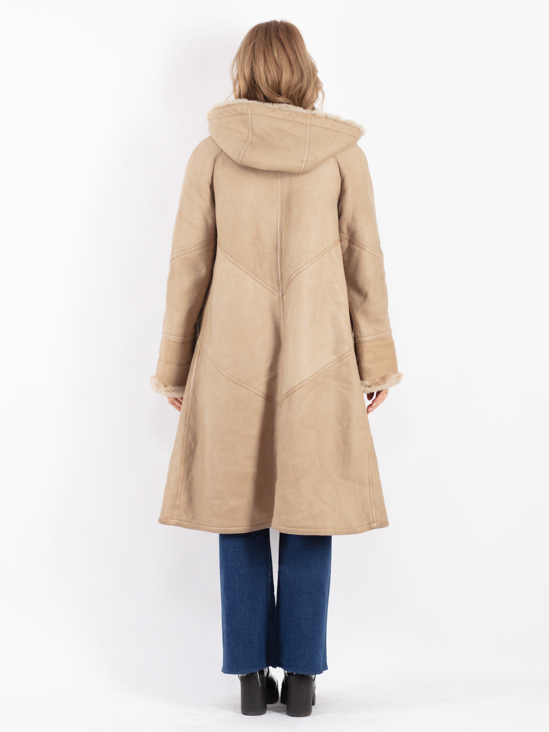 Vintage 70's Women Sheepskin Coat in Beige