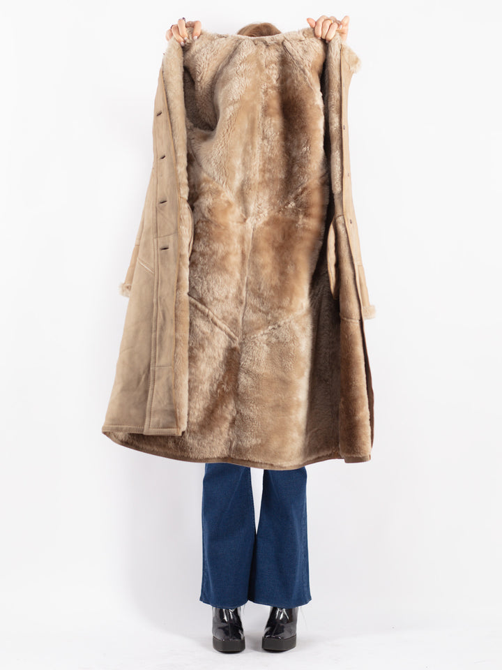 Vintage 70's Women Sheepskin Coat in Beige