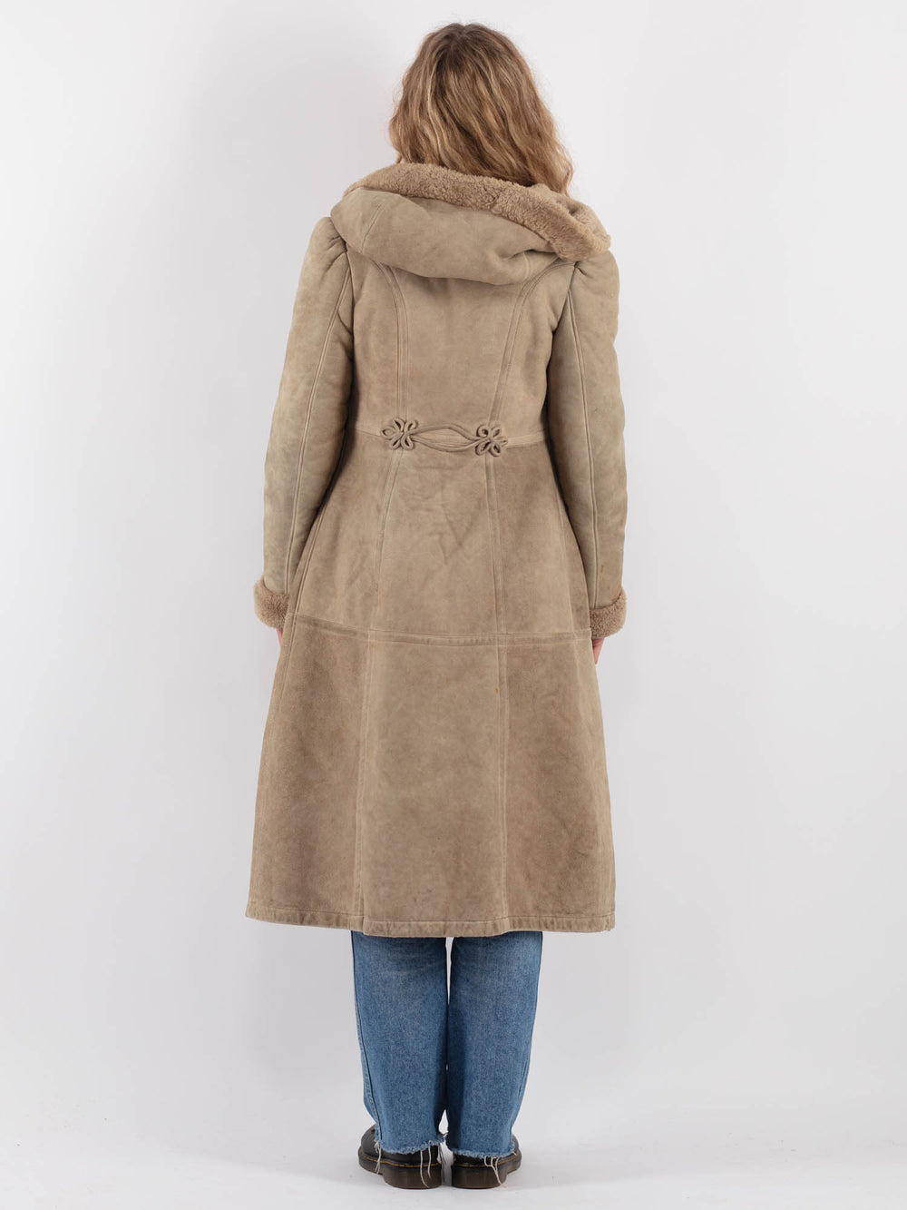 Vintage 70's Women Sheepskin Coat in BeigeV9271