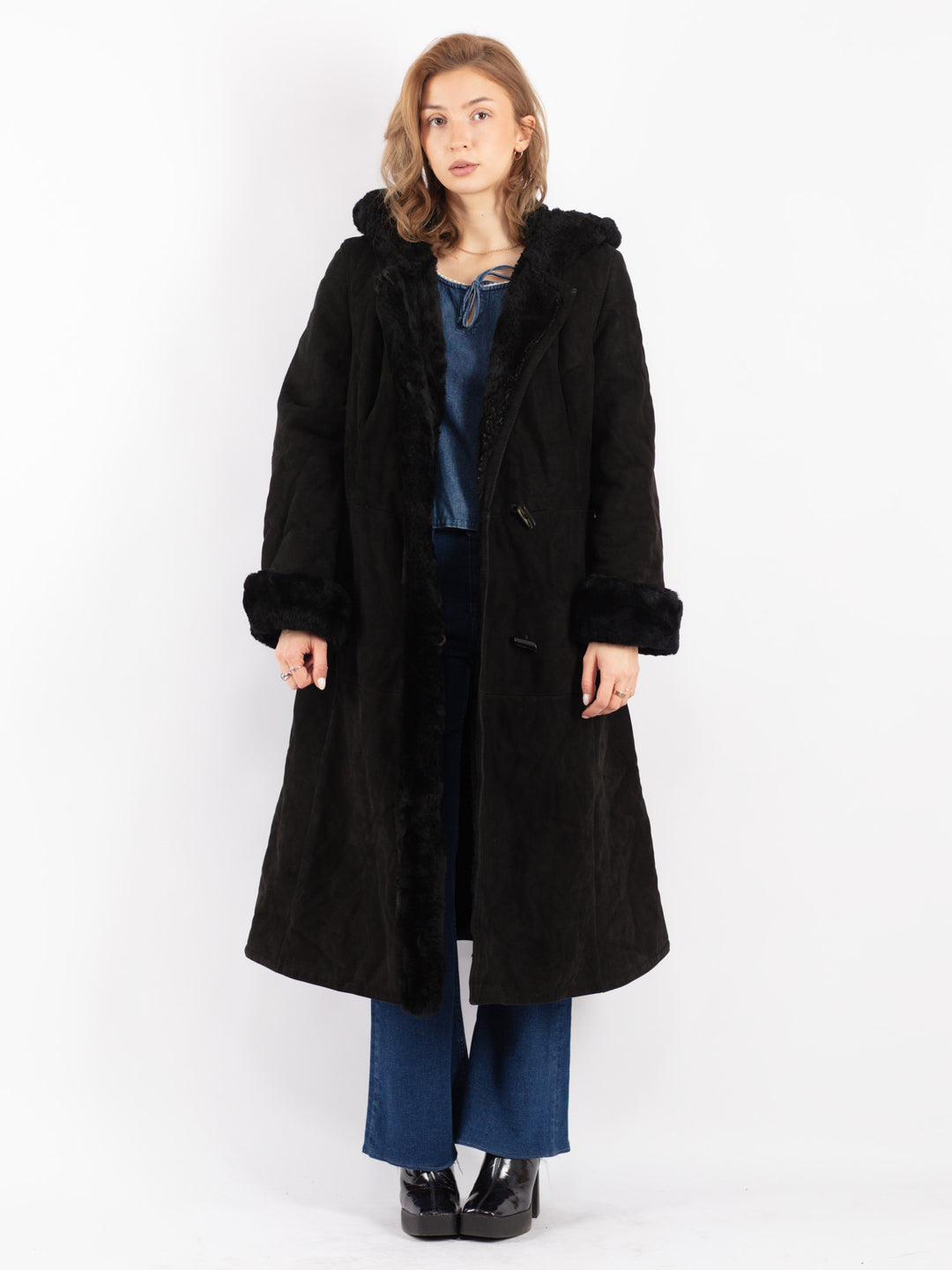 Vintage 70's Women Sheepskin Coat in Black