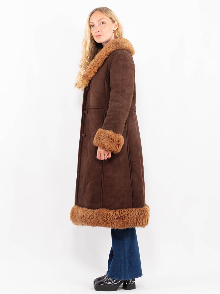 Vintage 70's Women Sheepskin Coat in BrownA0440