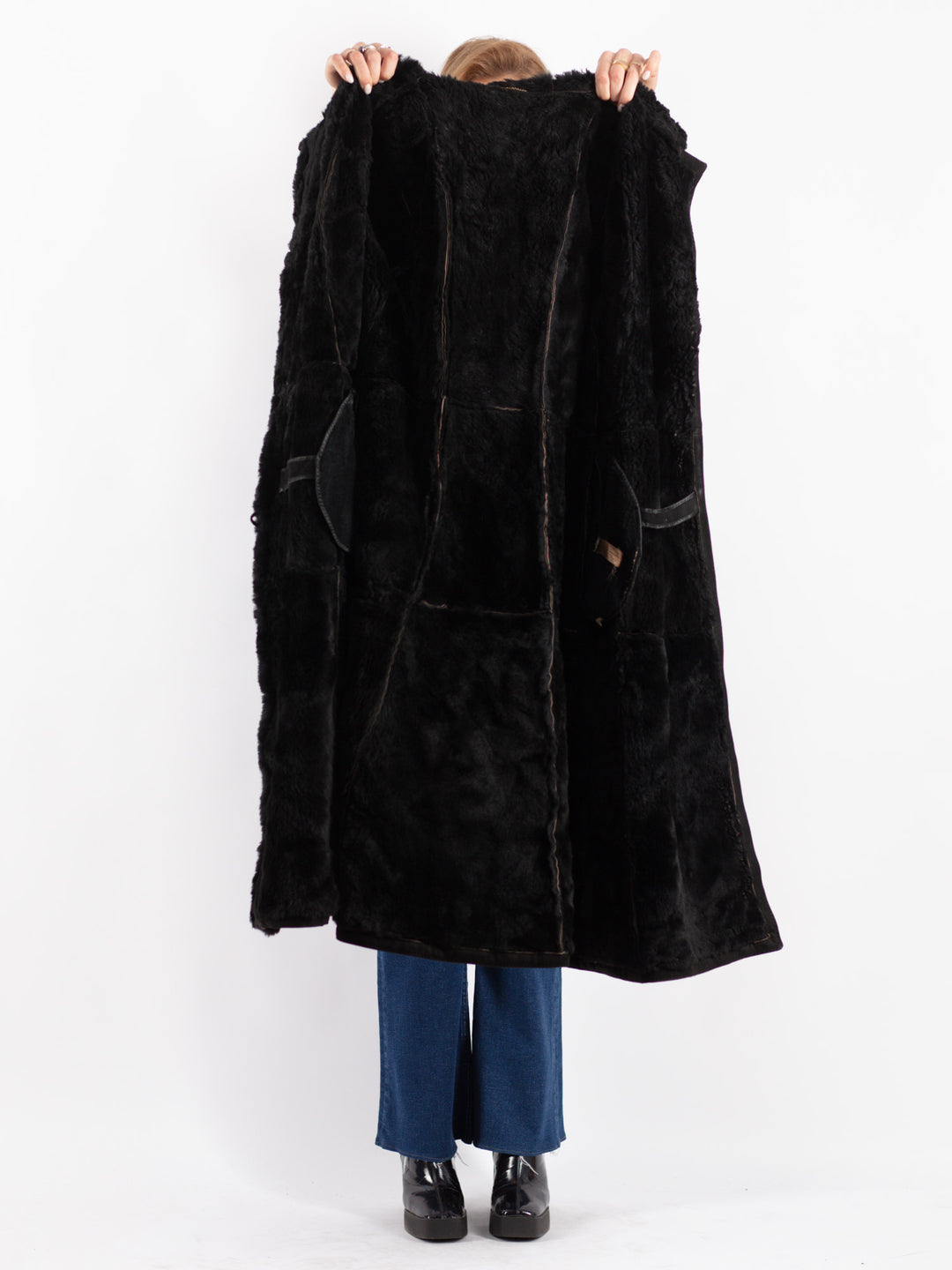 Vintage 70's Women Sheepskin Coat in Black
