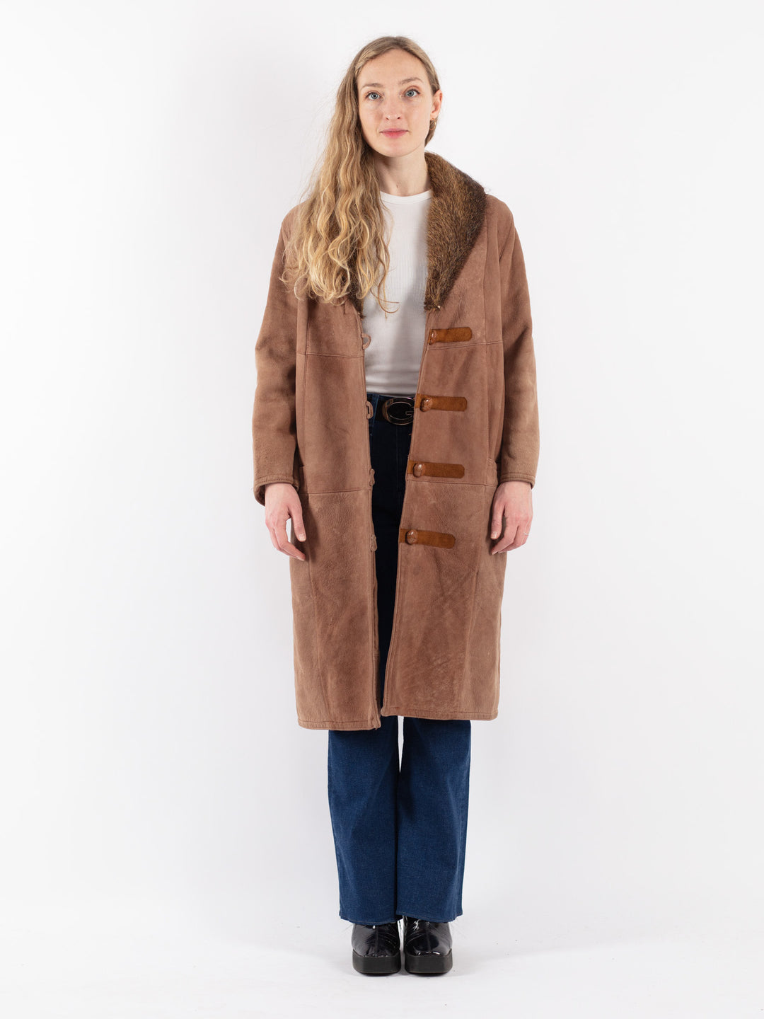 Vintage 70's Women Sheepskin Coat in Beige