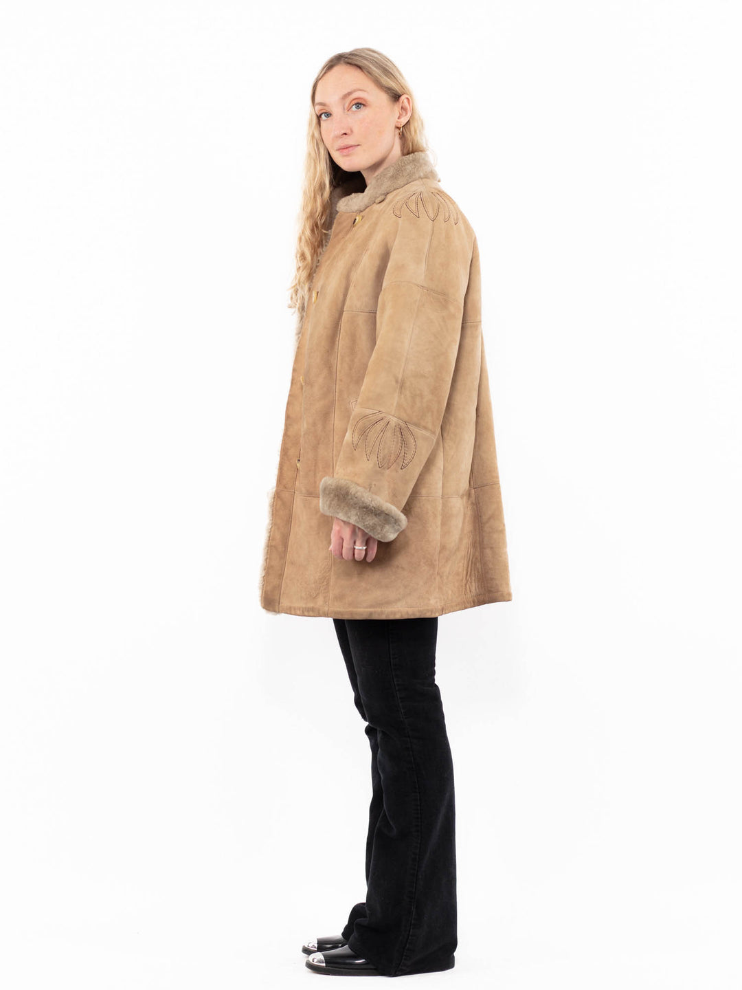 Vintage 70's Women Sheepskin Coat in BeigeA0966