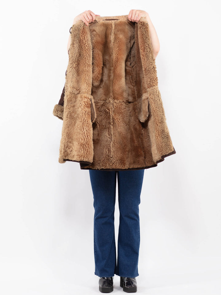 Vintage 70's Women Sheepskin Coat in BrownA0442