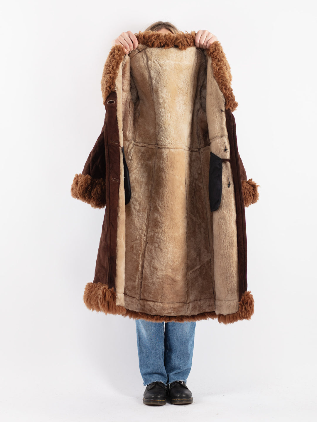 Vintage 70's Women Sheepskin Coat in Brown