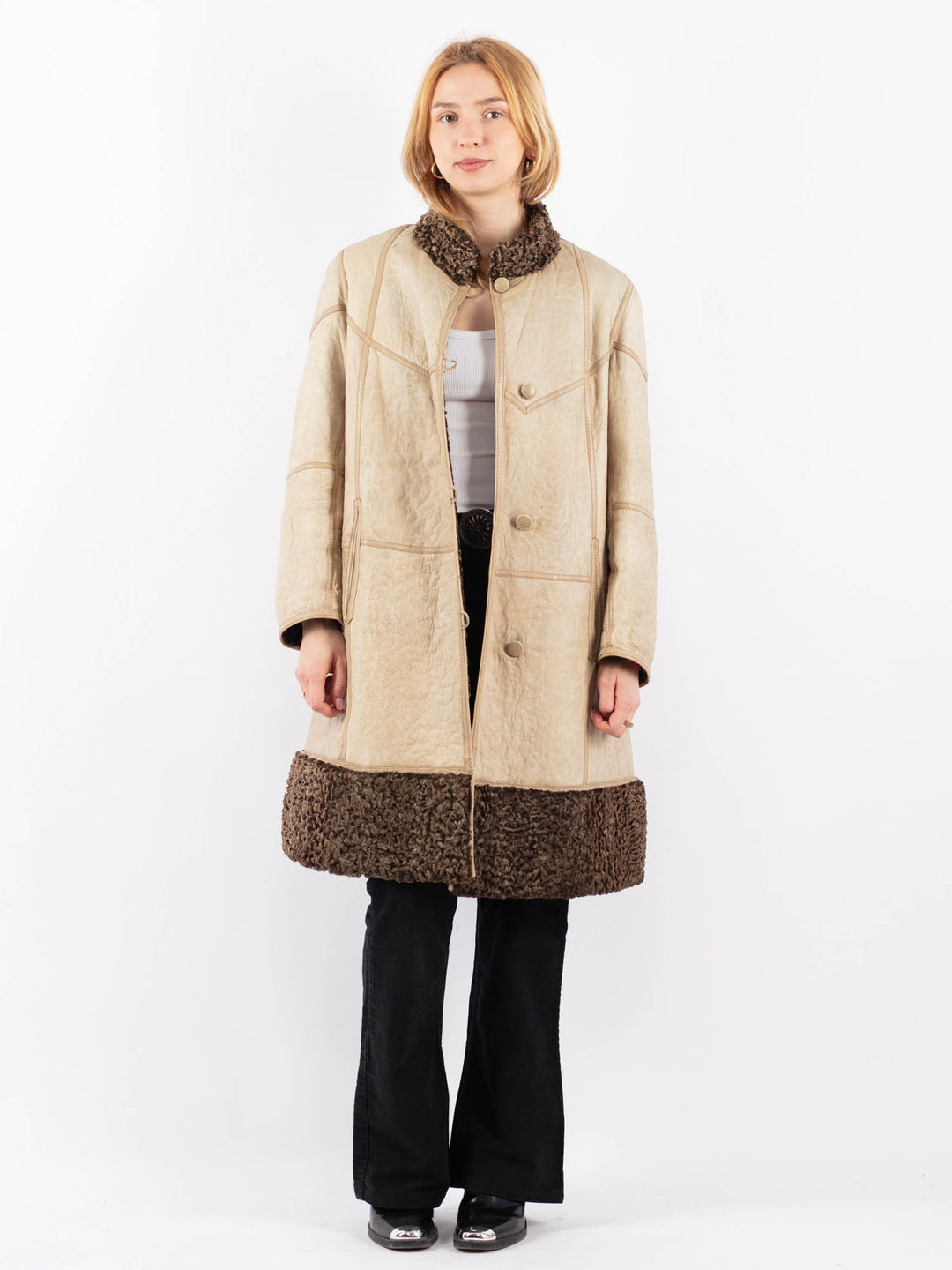 Vintage 70's Women Sheepskin Coat in BeigeV9694