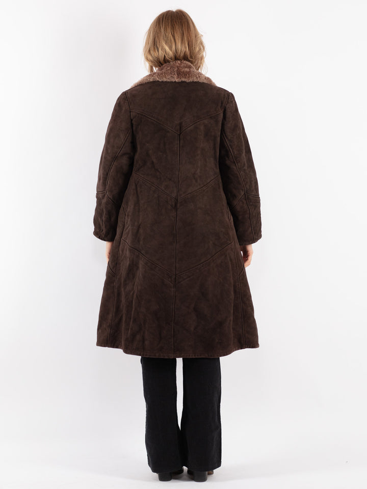 Vintage 70's Women Sheepskin Coat in Brown