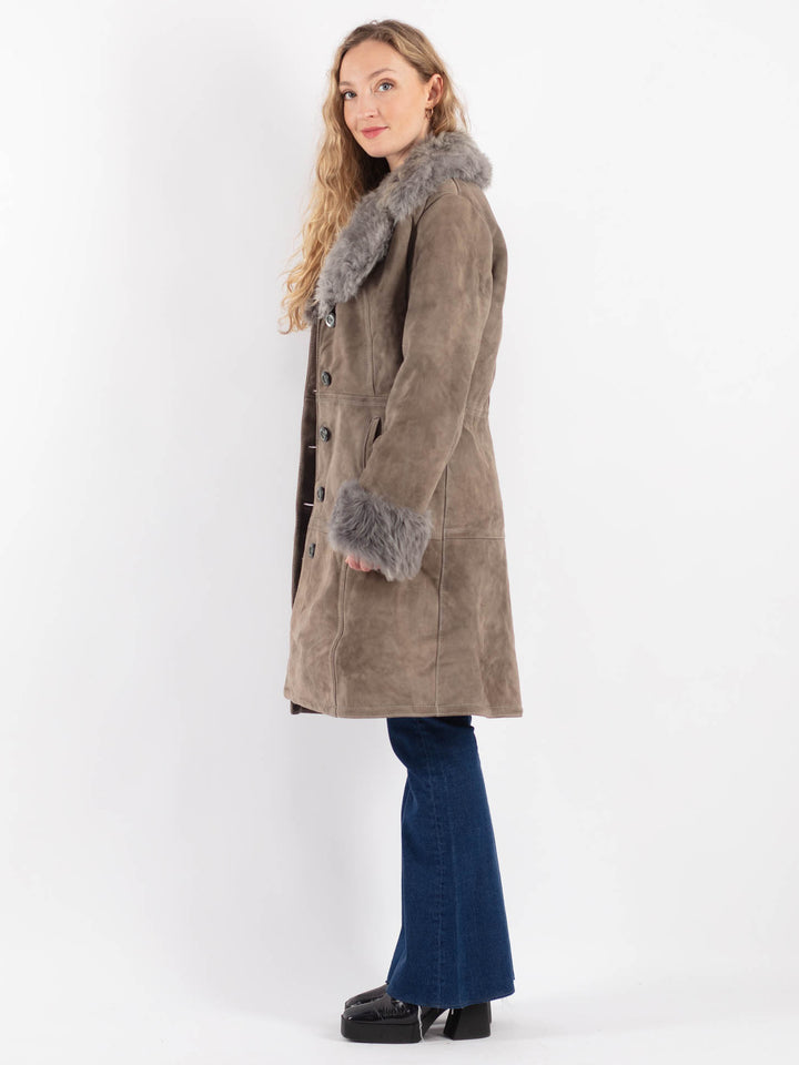 Vintage 70's Women Sheepskin Coat in Beige