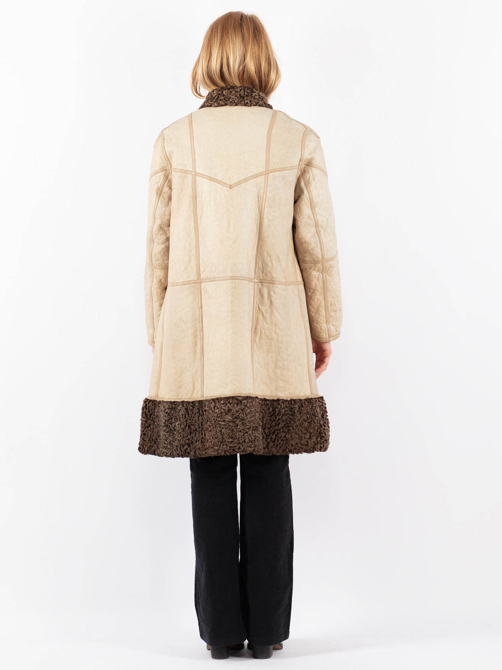 Vintage 70's Women Sheepskin Coat in BeigeV9694
