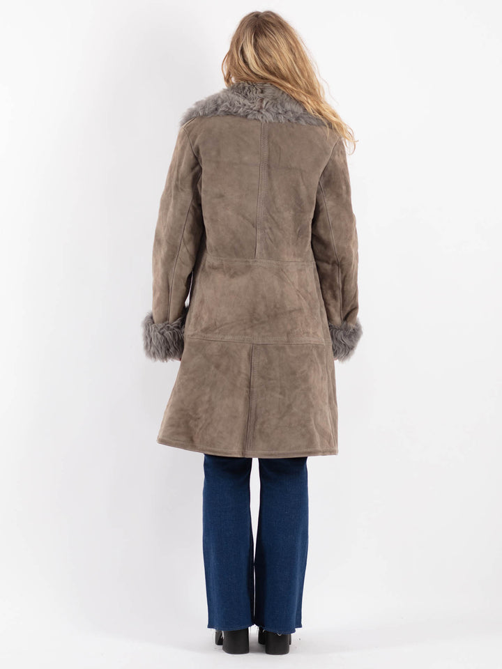 Vintage 70's Women Sheepskin Coat in Beige