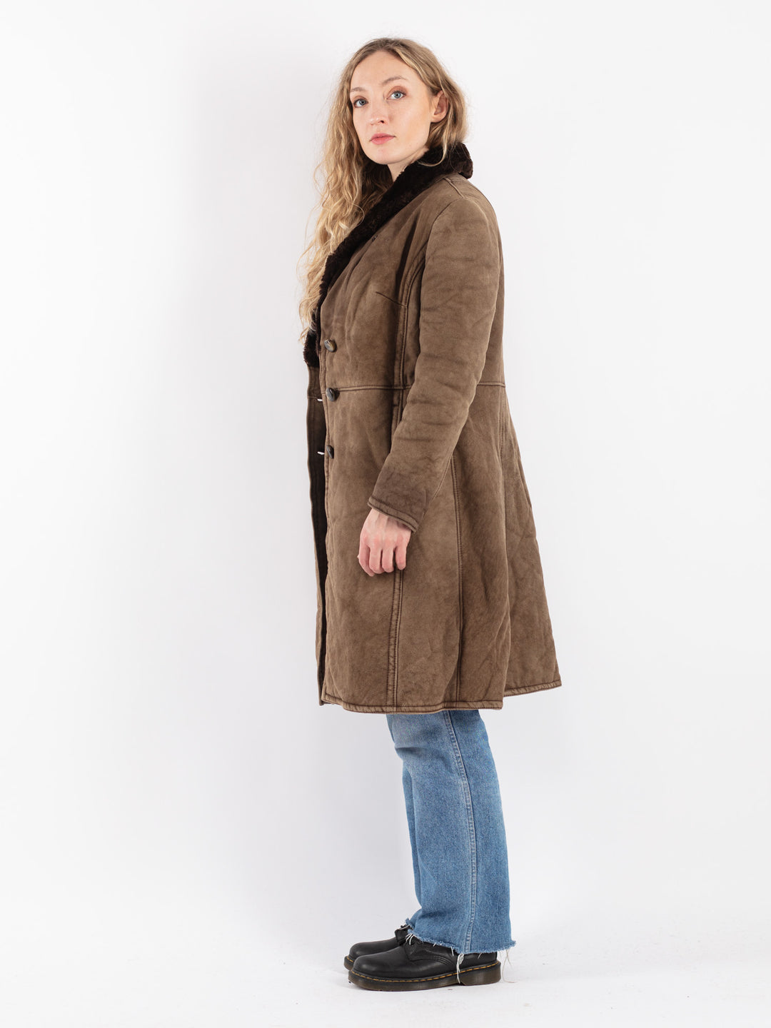 Vintage 70's Women Sheepskin Coat in Beige