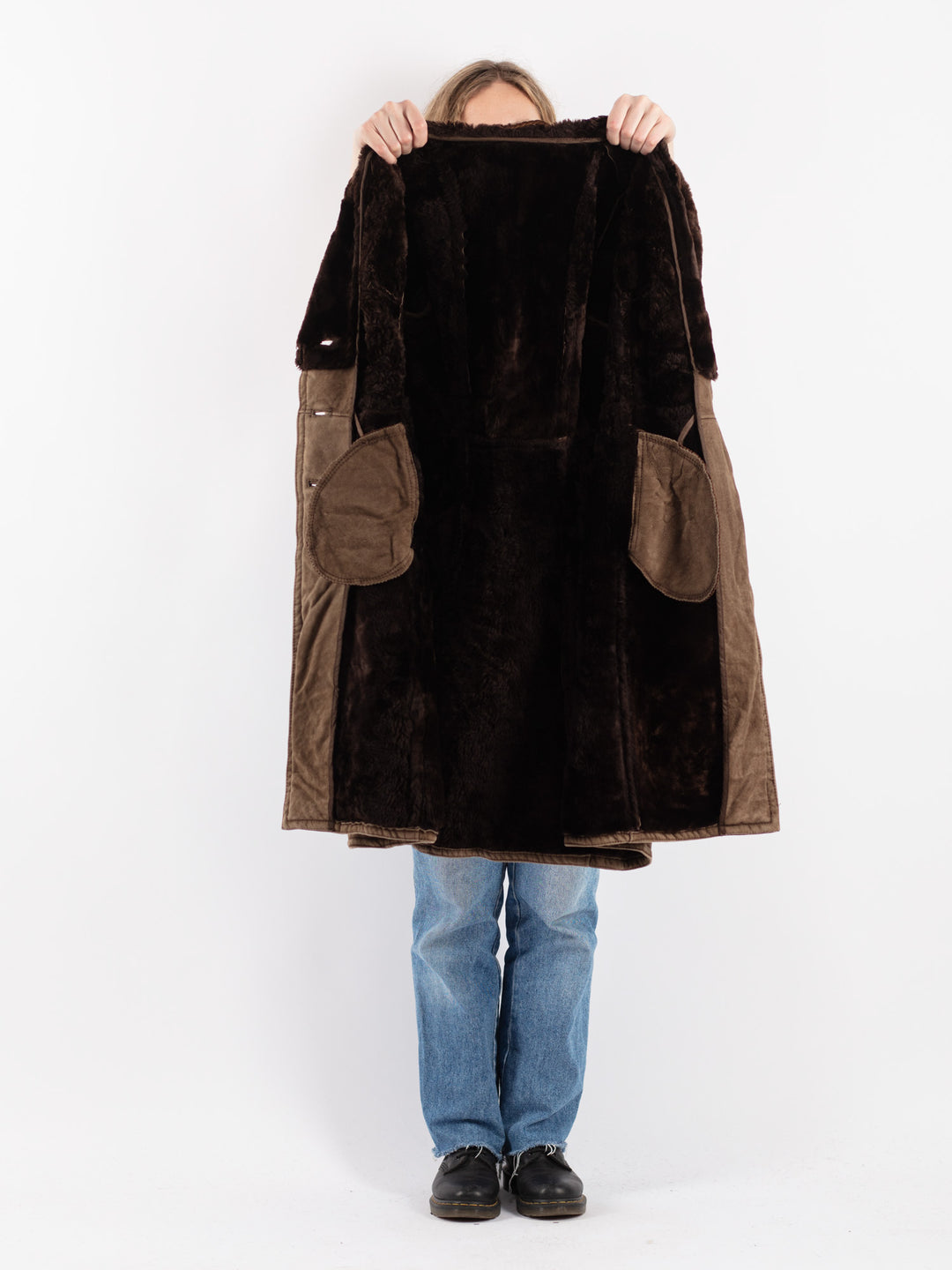 Vintage 70's Women Sheepskin Coat in Beige