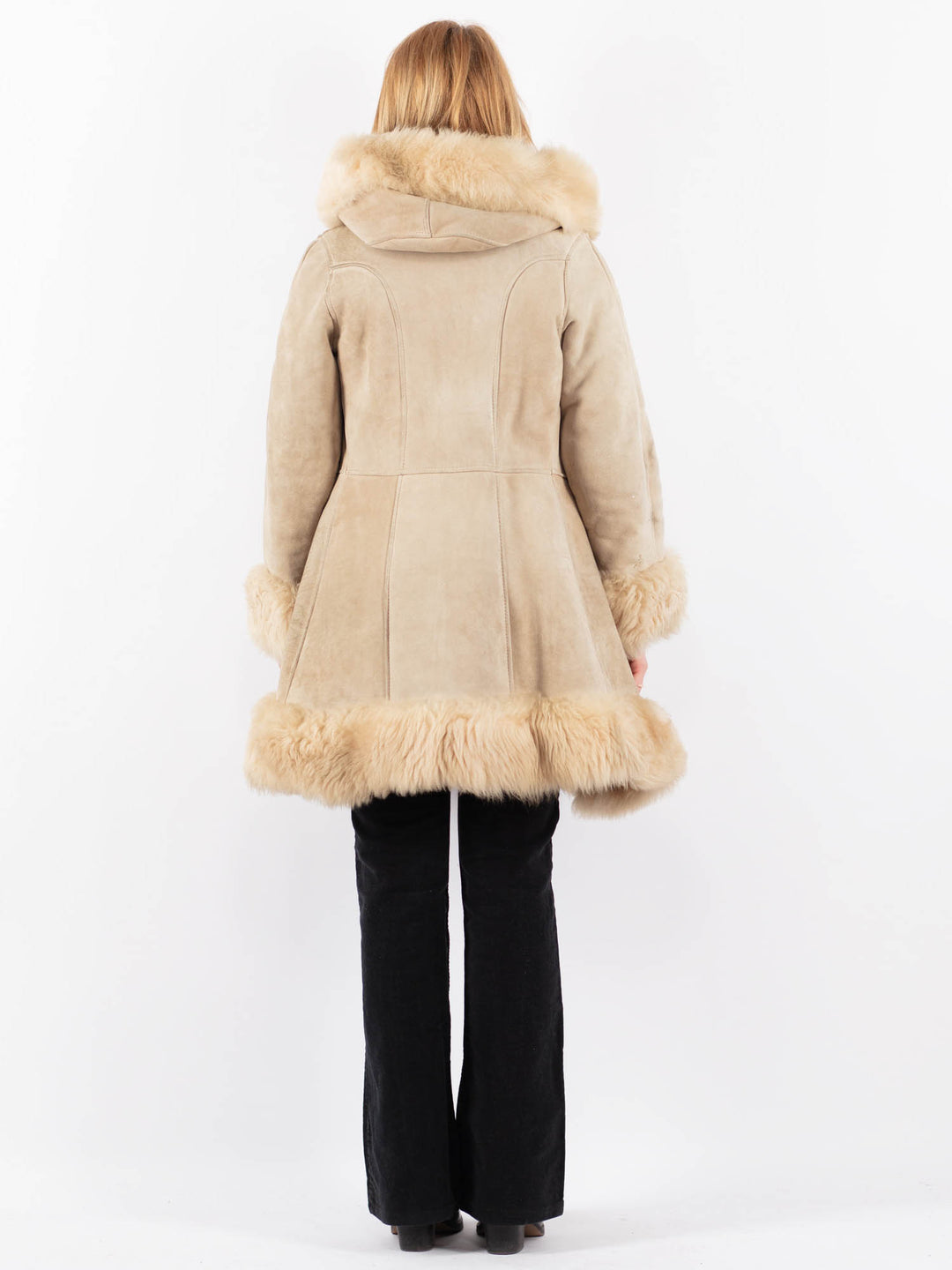 Vintage 70's Women Sheepskin Coat in BeigeV9696