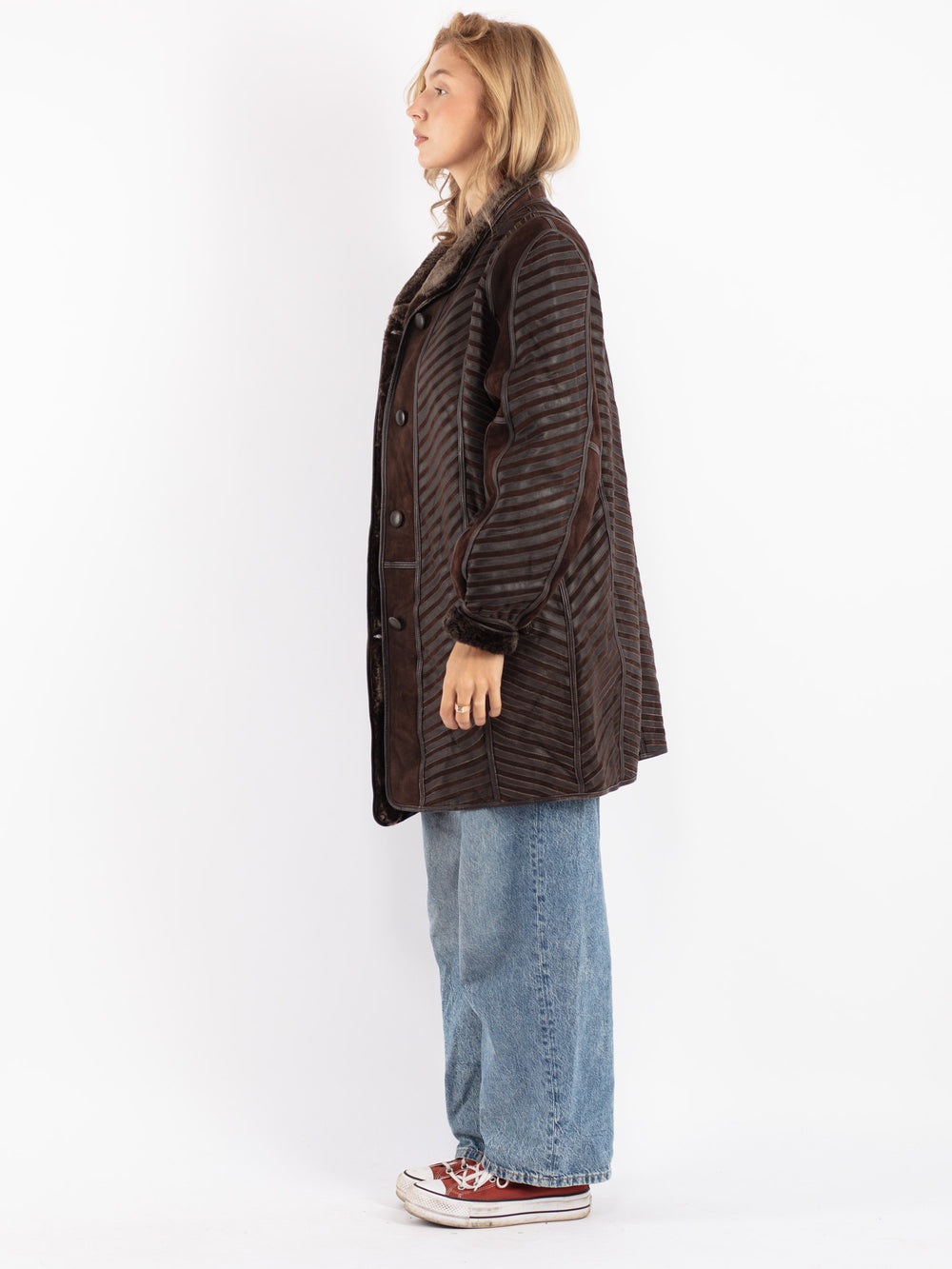 Vintage 70's Women Sheepskin Coat in Brown