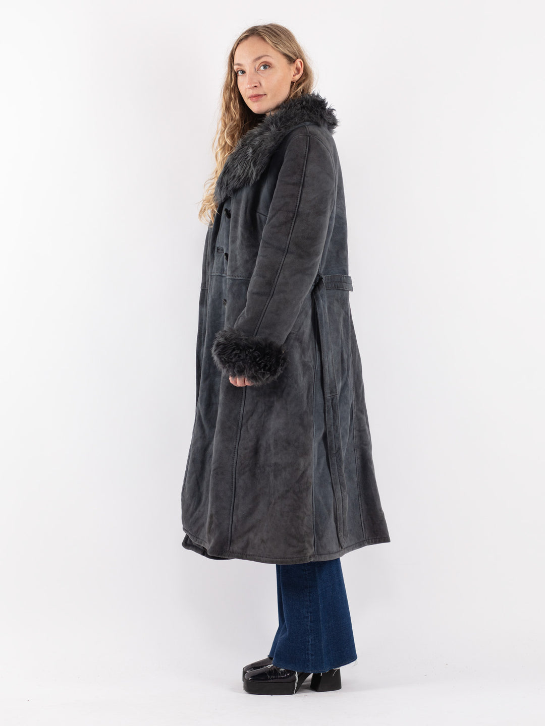 Vintage 70's Women Sheepskin Coat in Gray