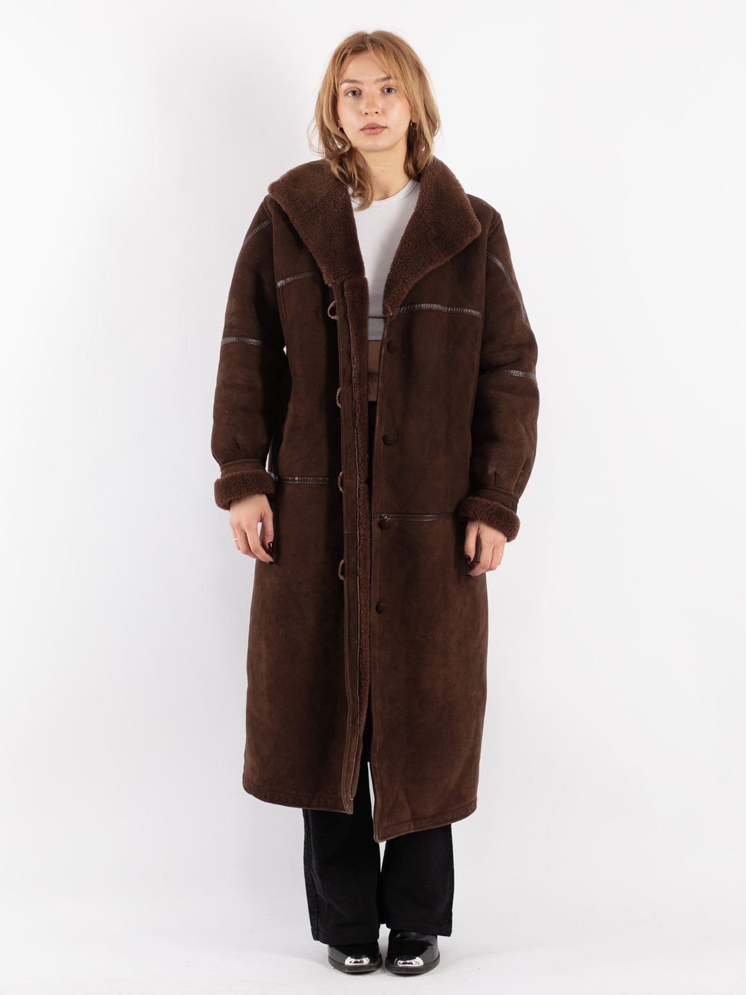 Vintage 70's Women Sheepskin Coat in Brown