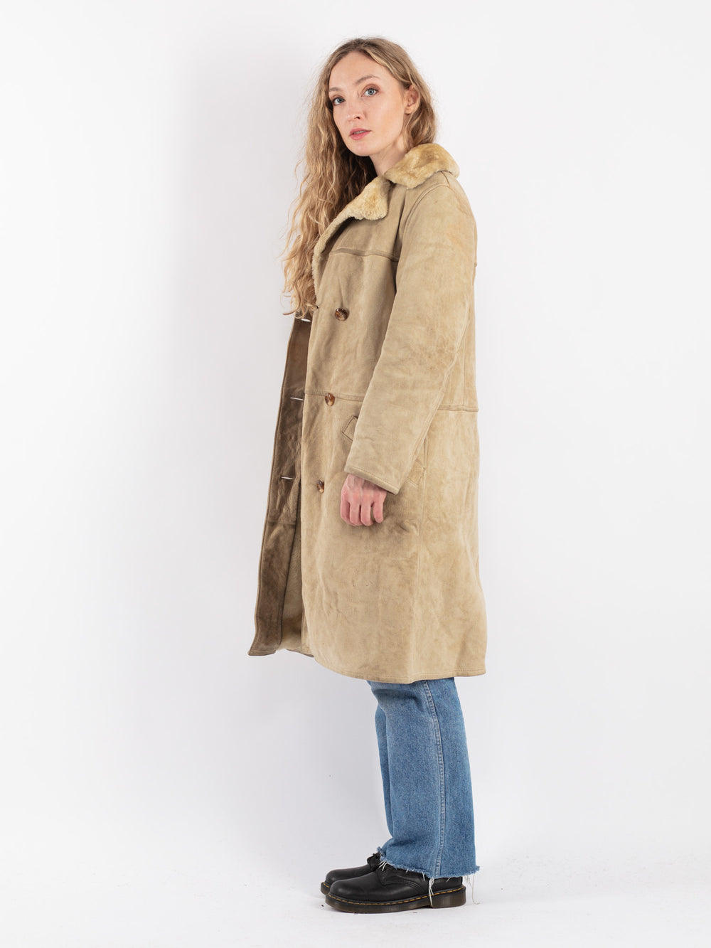 Vintage 70's Women Sheepskin Coat in BeigeV9087