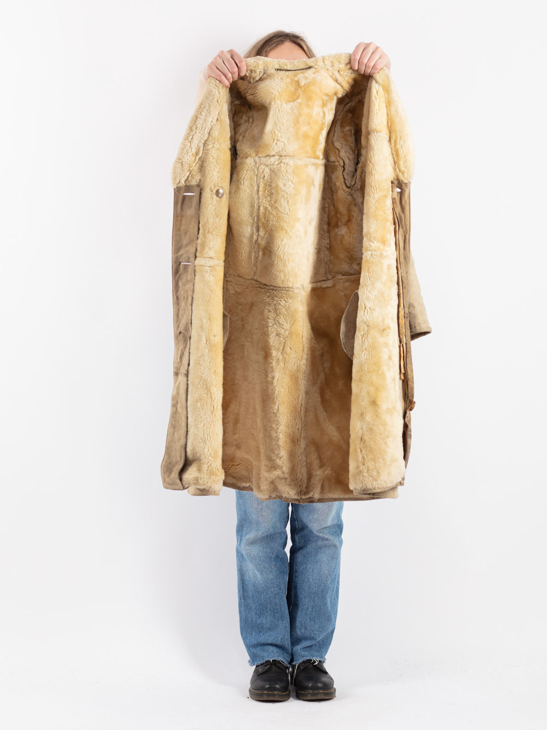 Vintage 70's Women Sheepskin Coat in BeigeV9087