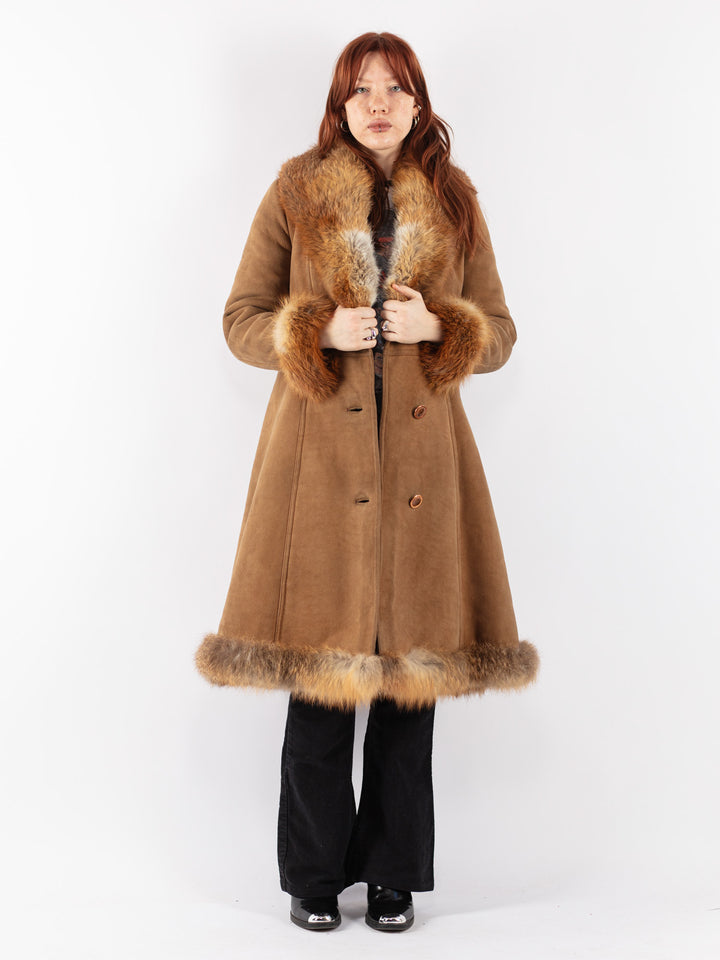 Vintage 70's Women Sheepskin Coat in Brown