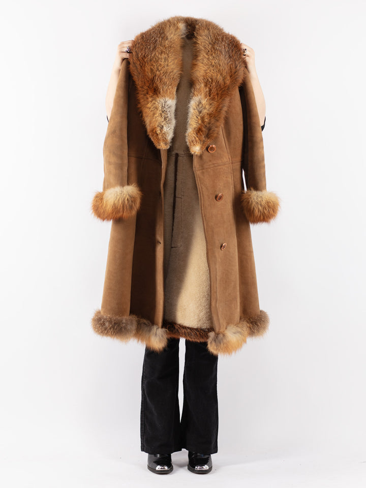 Vintage 70's Women Sheepskin Coat in Brown