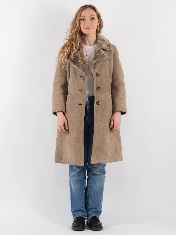 Vintage 70's Women Sheepskin Coat in BeigeV9286