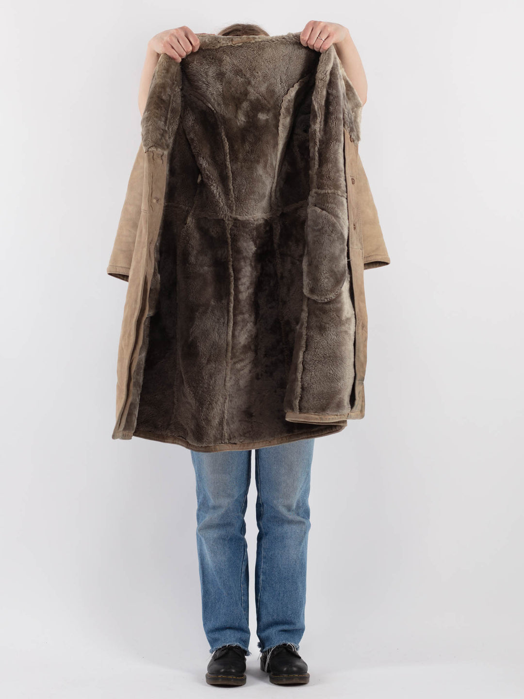 Vintage 70's Women Sheepskin Coat in BeigeV9286