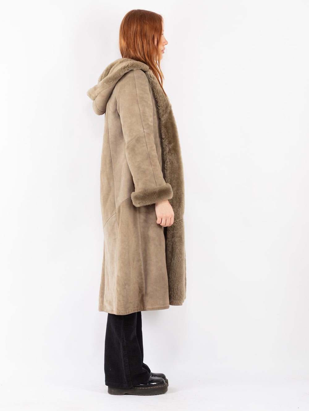 Vintage 70's Women Sheepskin Coat in Beige