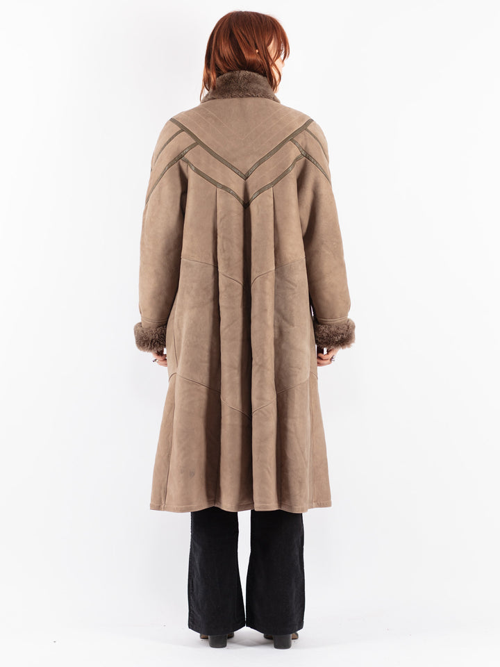 Vintage 70's Women Sheepskin Coat in Beige