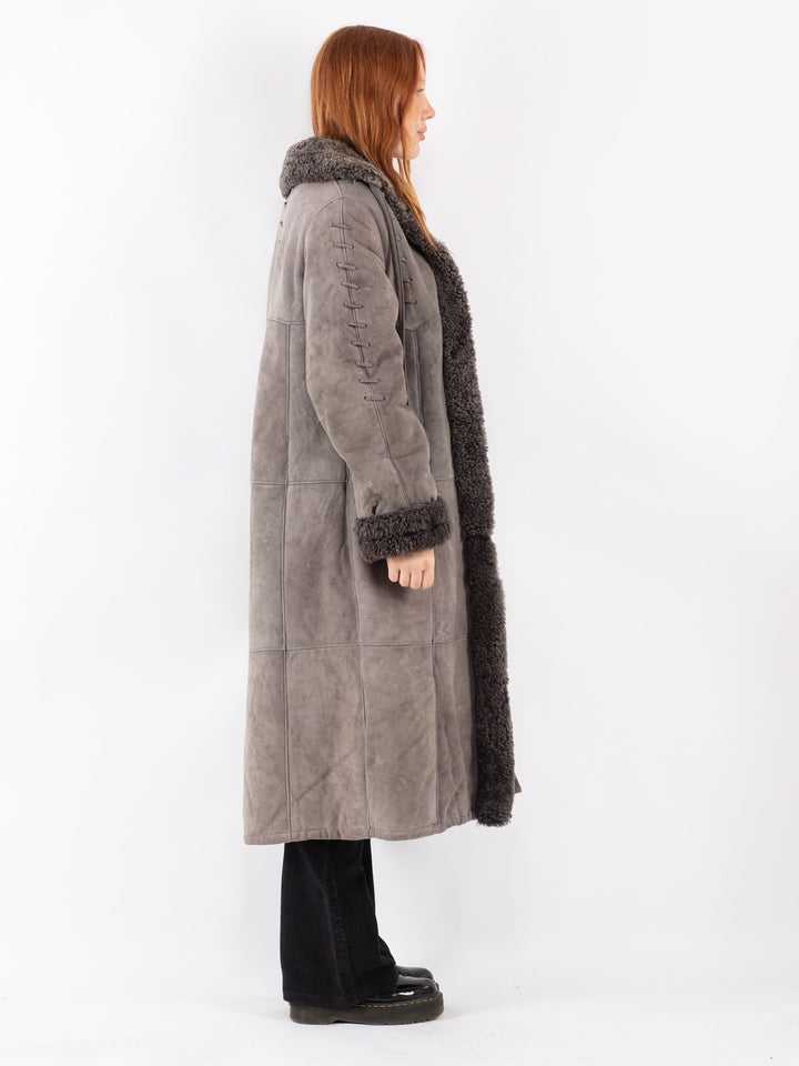Vintage 70's Women Sheepskin Coat in Gray