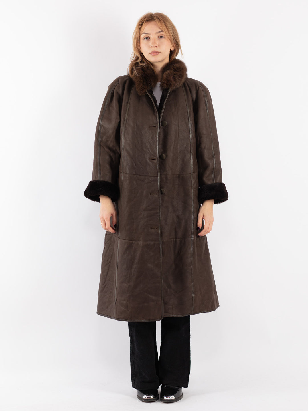 Vintage 70's Women Sheepskin Coat in Brown