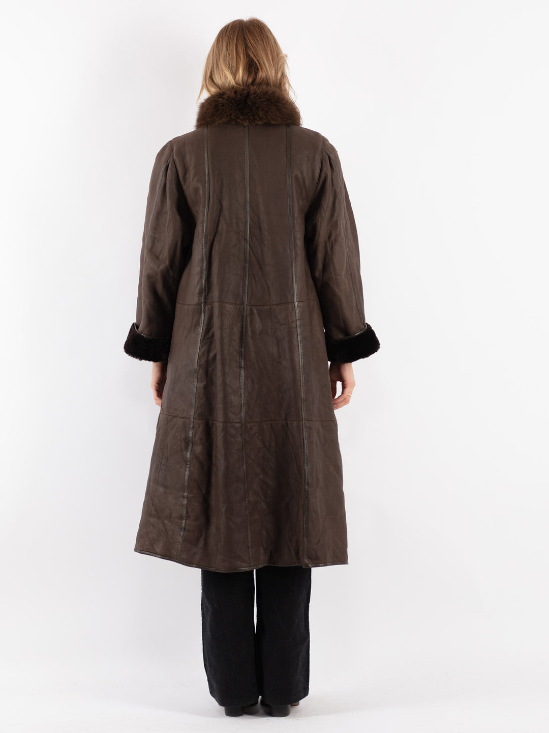 Vintage 70's Women Sheepskin Coat in Brown