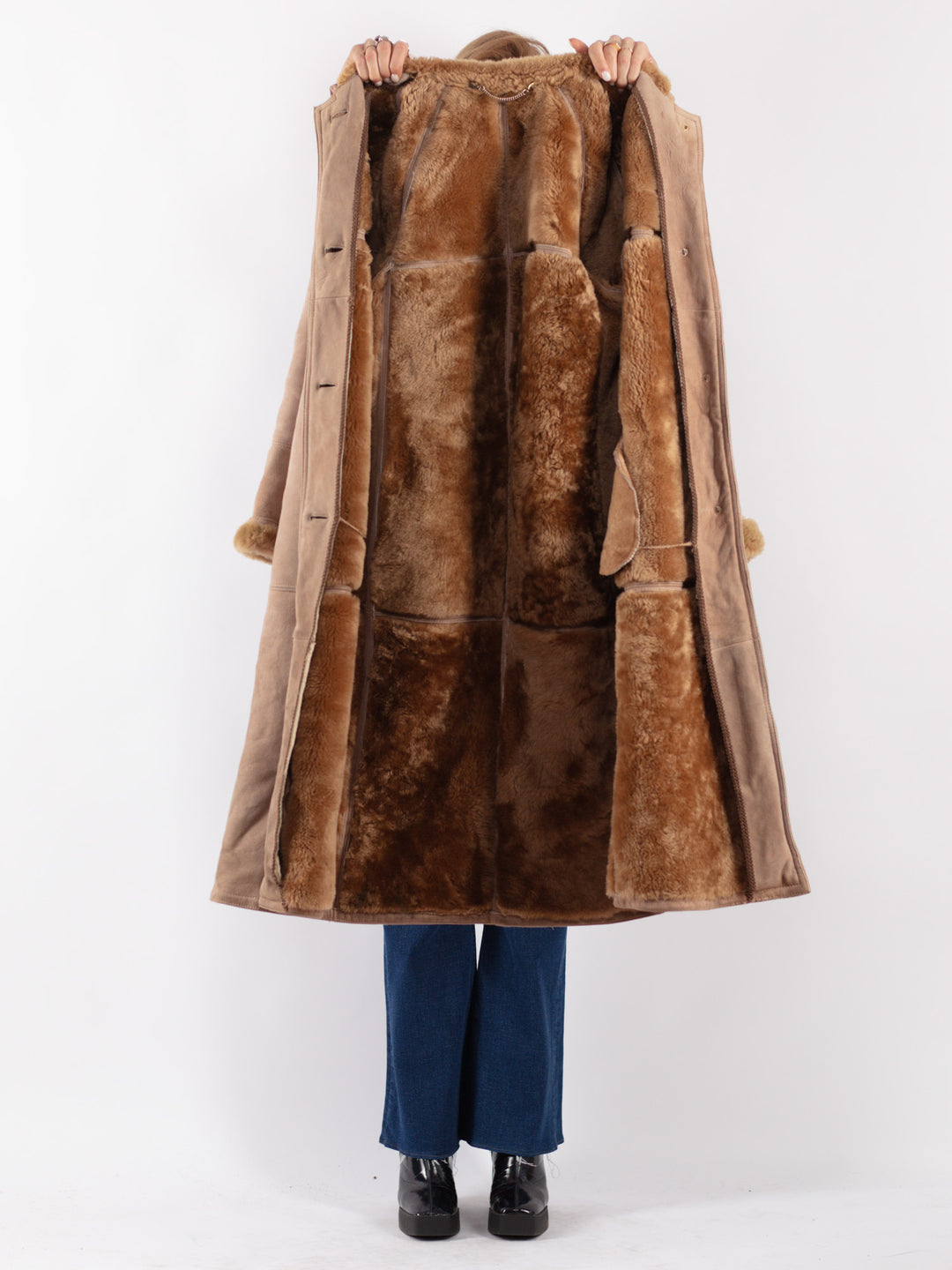 Vintage 70's Women Sheepskin Coat in Beige