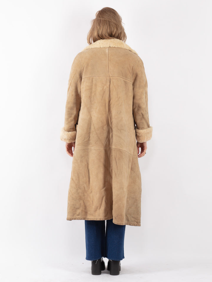 Vintage 70's Women Sheepskin Coat in Beige