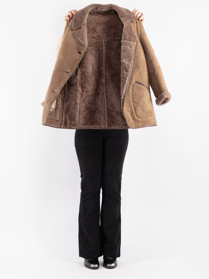 Vintage 70's Women Sheepskin Coat in Beige