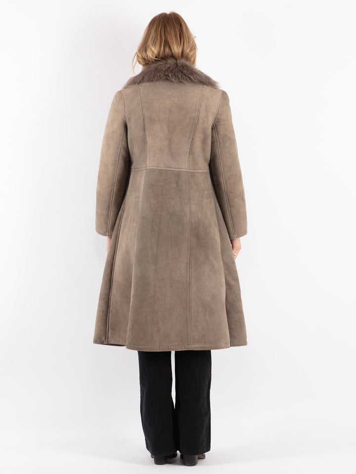 Vintage Women Sheepskin Coat in Gray