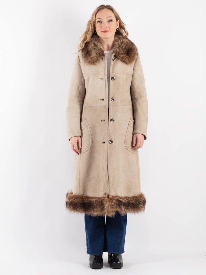 Vintage 70's Women Sheepskin Coat in BeigeV9203