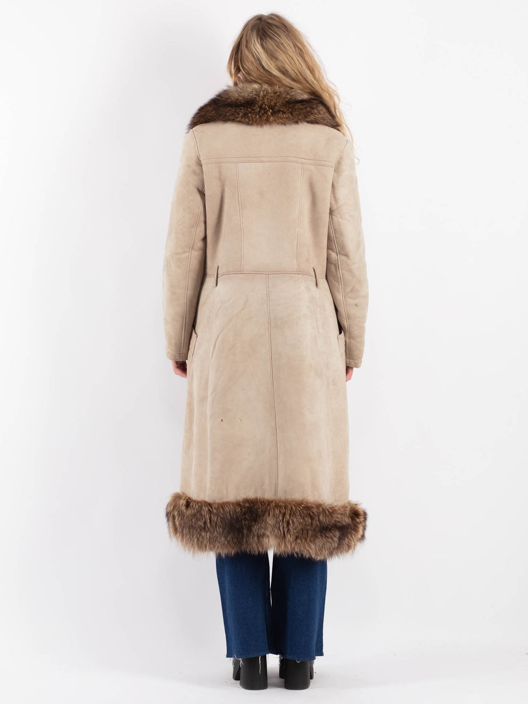 Vintage 70's Women Sheepskin Coat in BeigeV9203