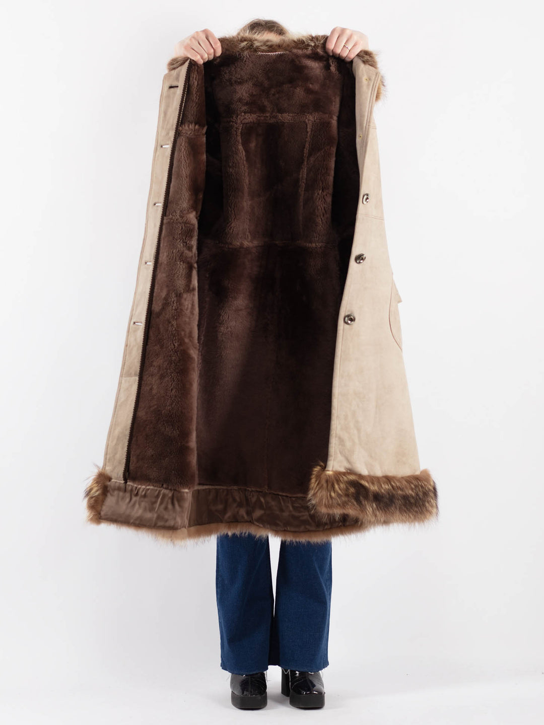 Vintage 70's Women Sheepskin Coat in BeigeV9203