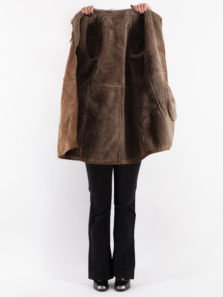 Vintage 70's Women Sheepskin Coat in Brown