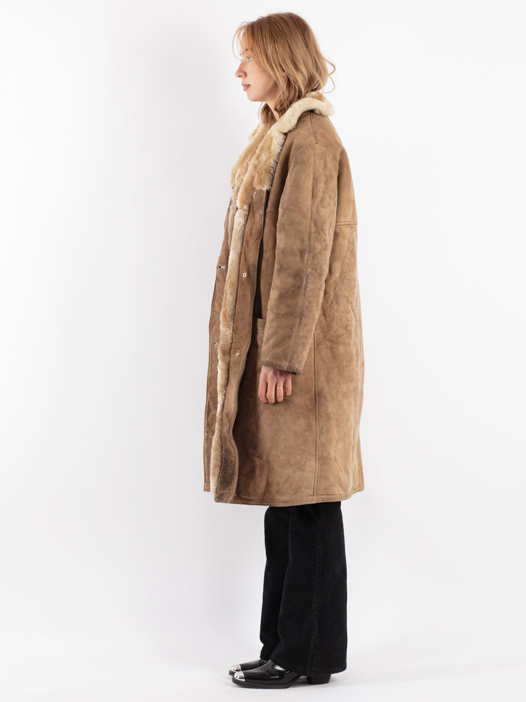 Vintage 70's Women Sheepskin Coat in Beige