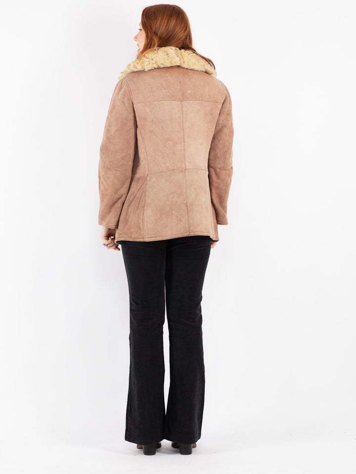 Vintage 70's Women Sheepskin Coat in Beige