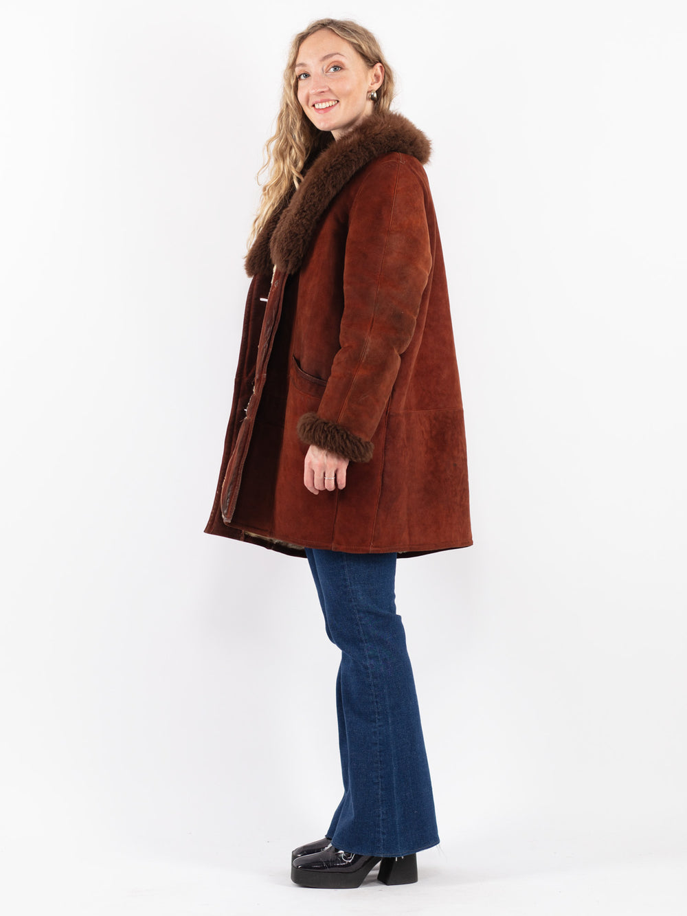 Vintage 70's Women Sheepskin Coat in Brown